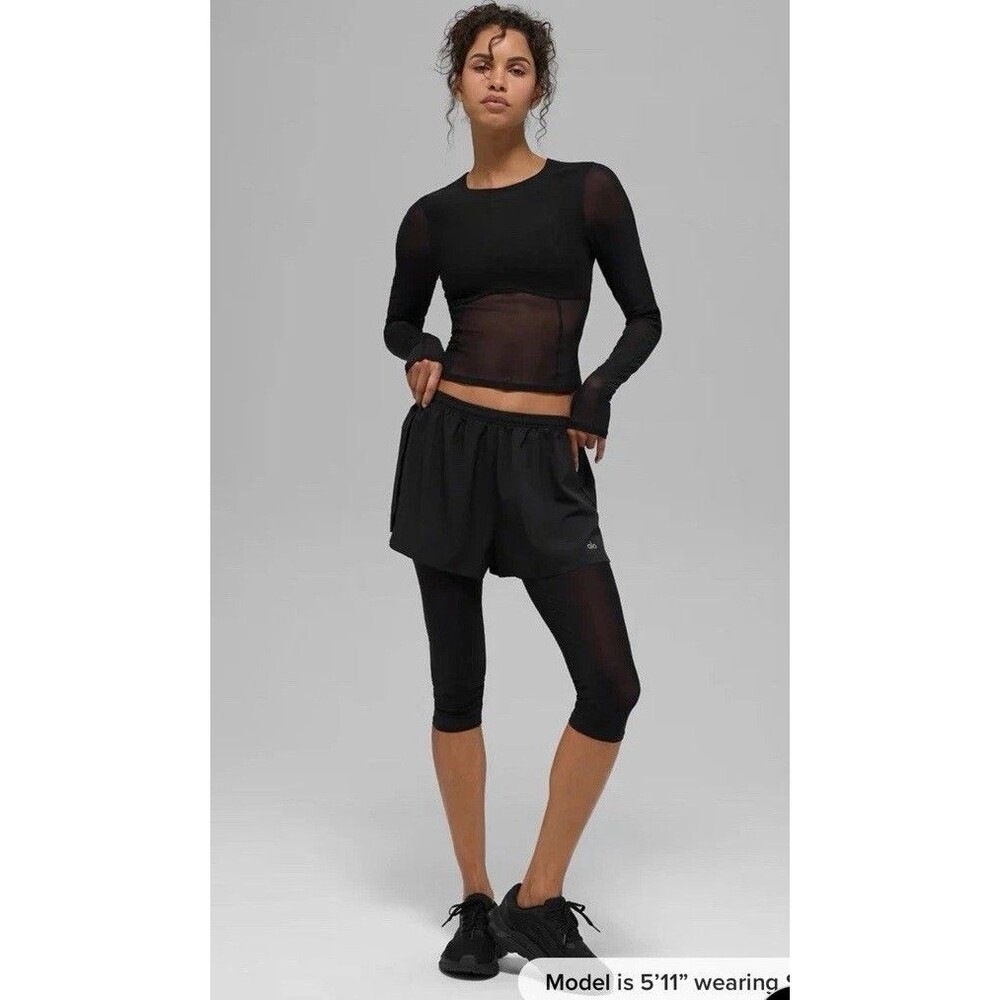 Alo Yoga Mesh Front Runner 2 in 1 Capri Leggings Shorts Black S NWT - Picture 2 of 11